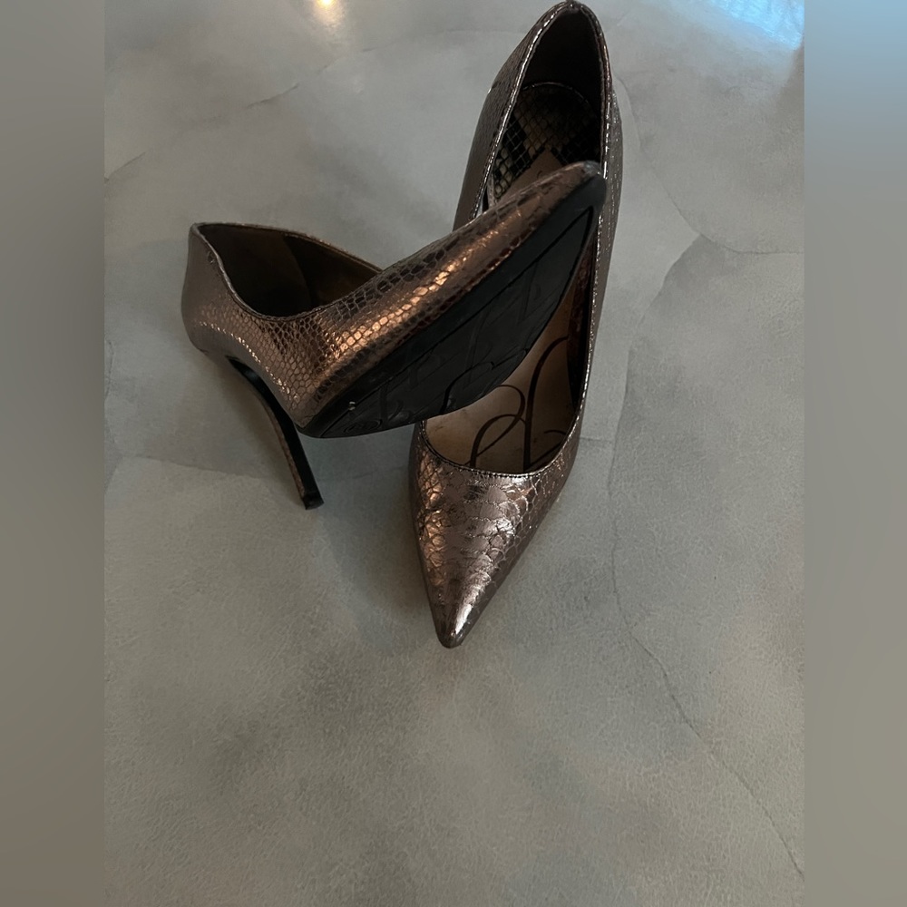 Sam & Libby Women’s Pumps
